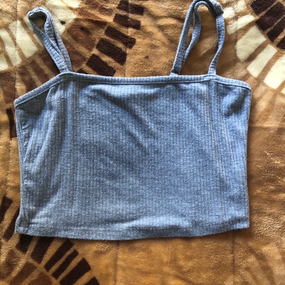 Grey cropped tank top